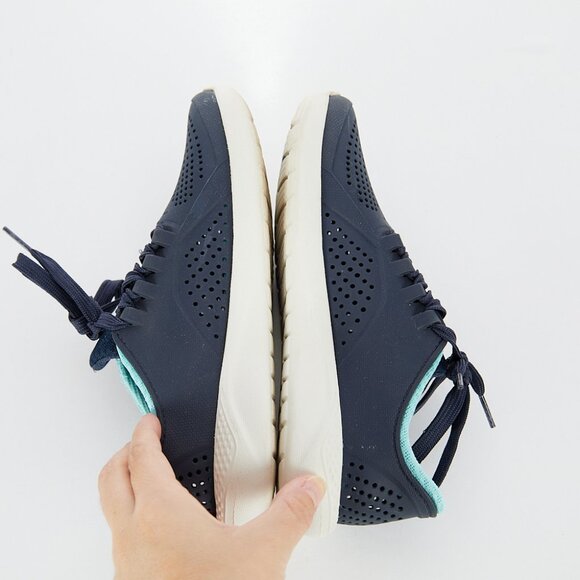 Crocs LiteRide Pacer Sneakers in Navy Blue Women's Size 6 - Picture 6 of 9
